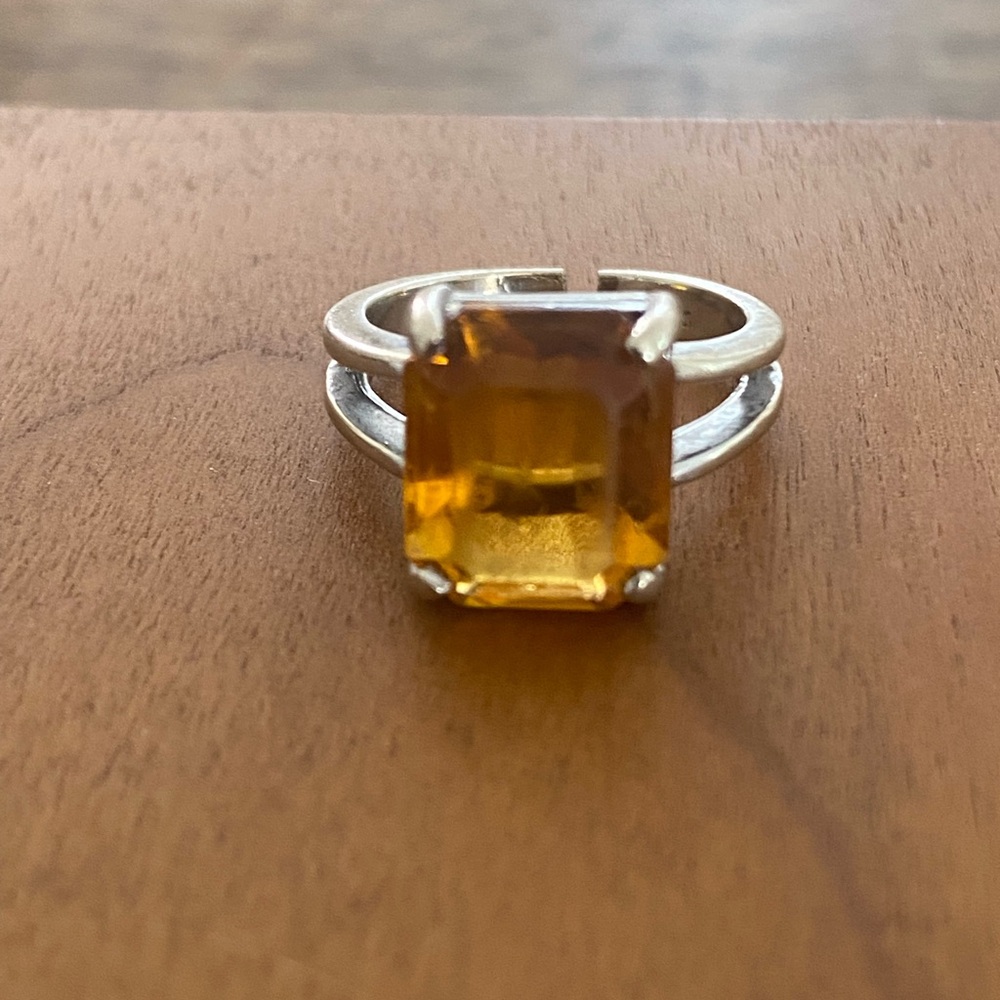 Ring  Of high quality silver with a 14k gold plated coating,